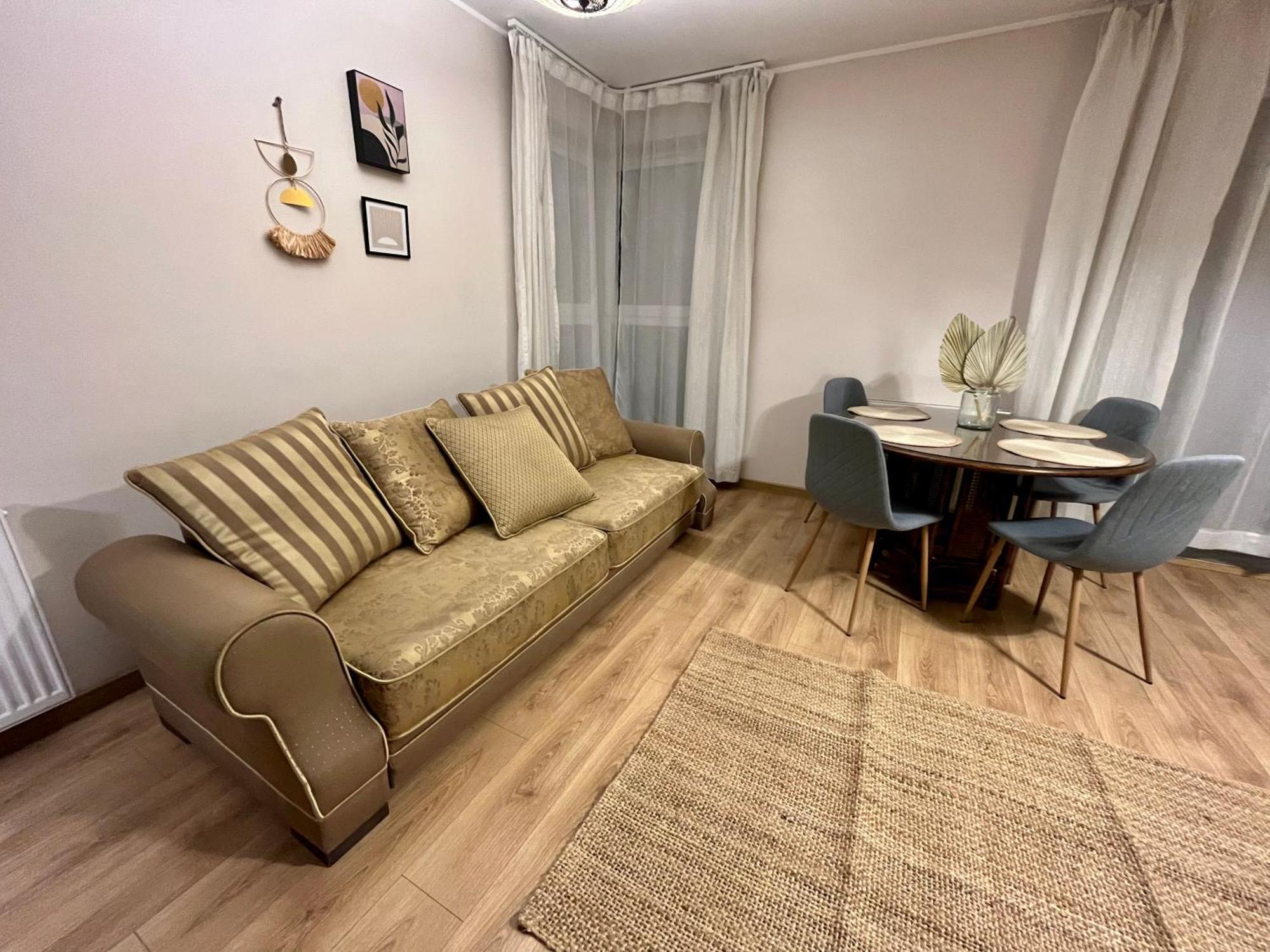Oldtown Retro Apartment By Marina With Balcony For 6 People Gdansk Dış mekan fotoğraf