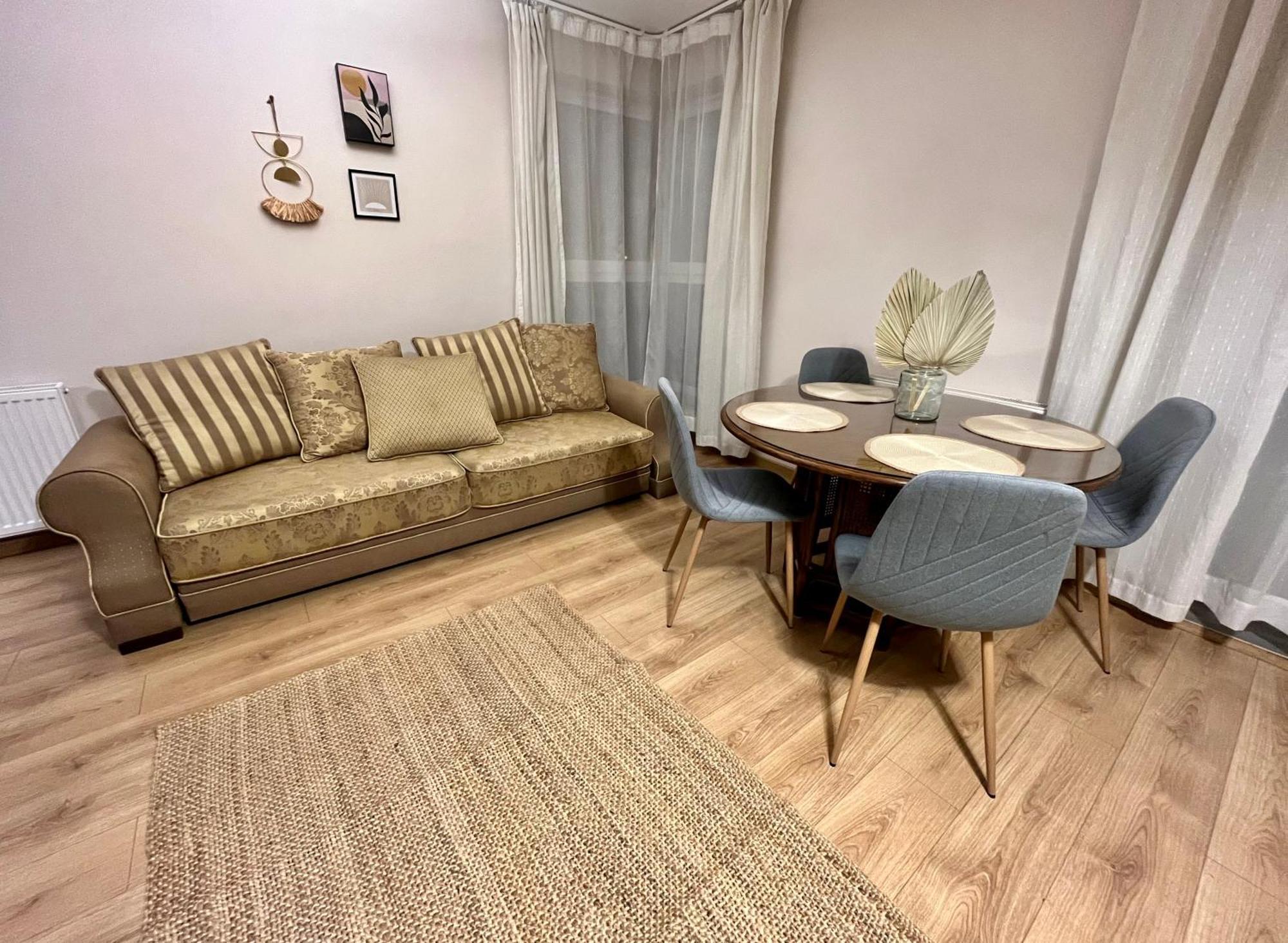 Oldtown Retro Apartment By Marina With Balcony For 6 People Gdansk Dış mekan fotoğraf